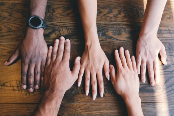 Einzugsbegleitung und Sprachförderung für Kinder